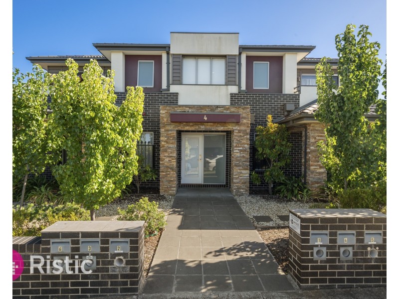 4/4 Henry Street, Reservoir VIC 3073