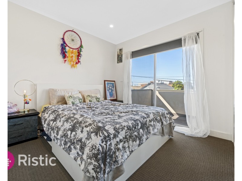 4/4 Henry Street, Reservoir VIC 3073