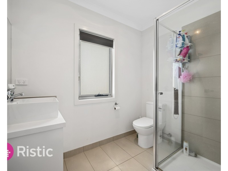 4/4 Henry Street, Reservoir VIC 3073