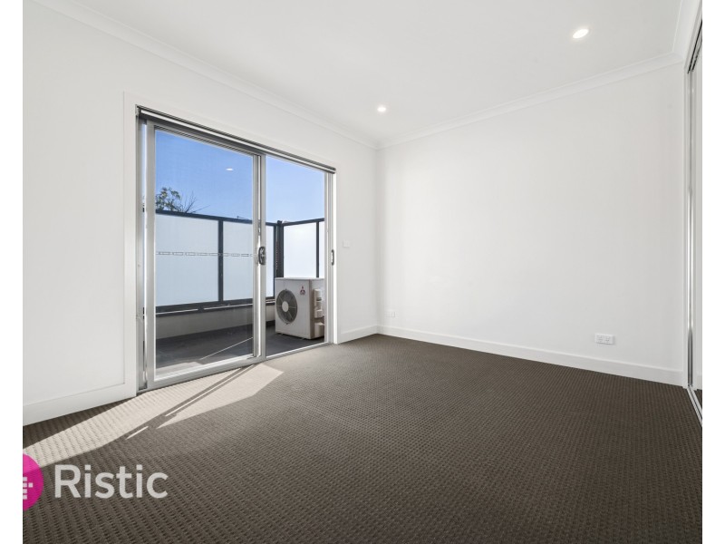 4/4 Henry Street, Reservoir VIC 3073