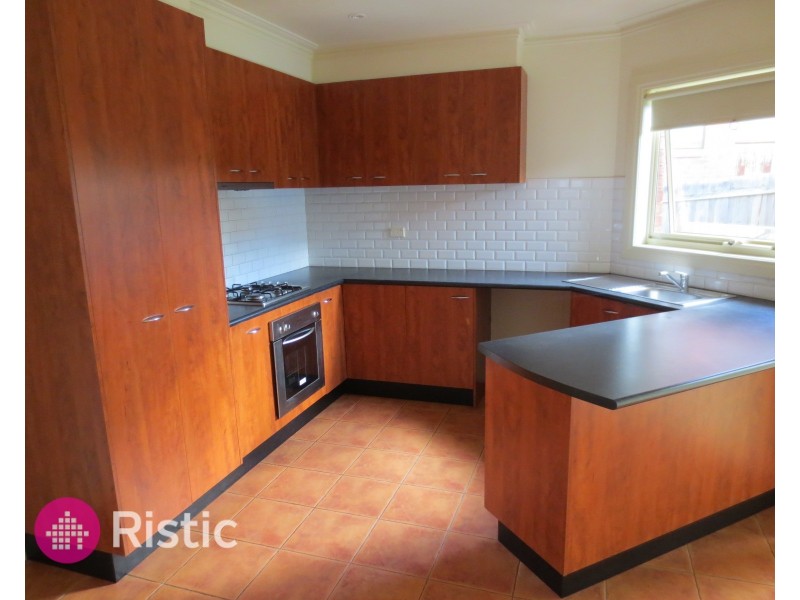1/22 Tonelli Circuit, Mill Park VIC 3082