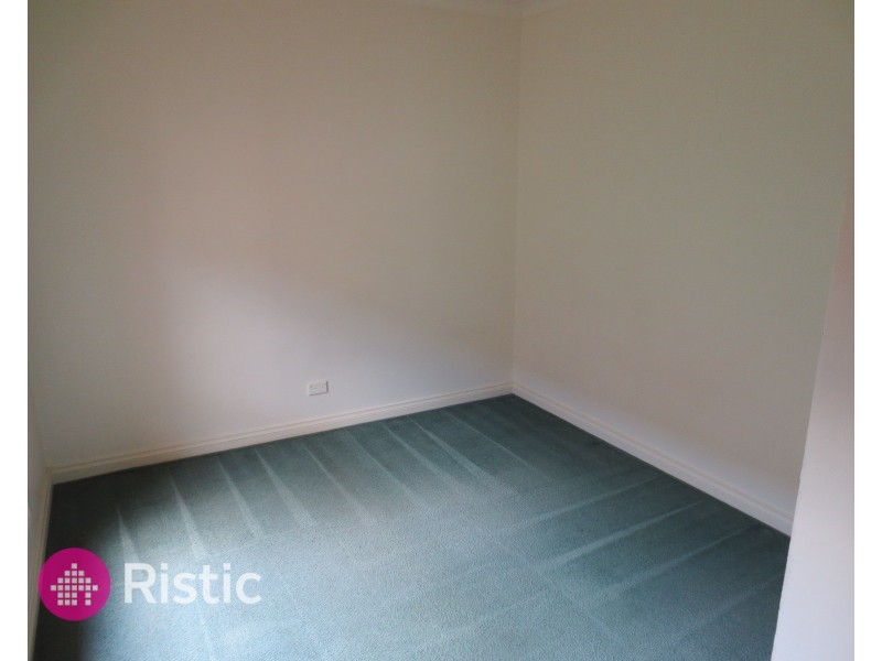 1/22 Tonelli Circuit, Mill Park VIC 3082