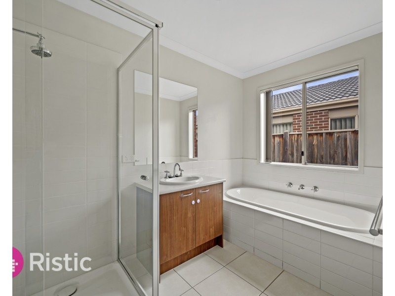 19 Tusmore Road, Point Cook VIC 3030