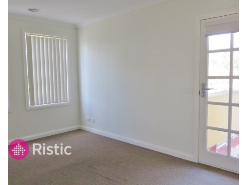 1/11 Payne Place, South Morang VIC 3752