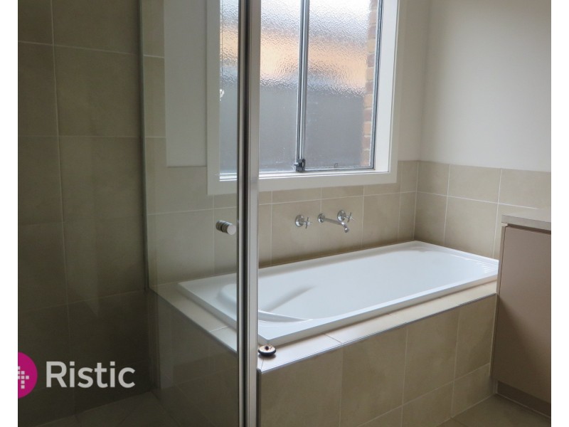 10 Atkinson Close, Point Cook VIC 3030