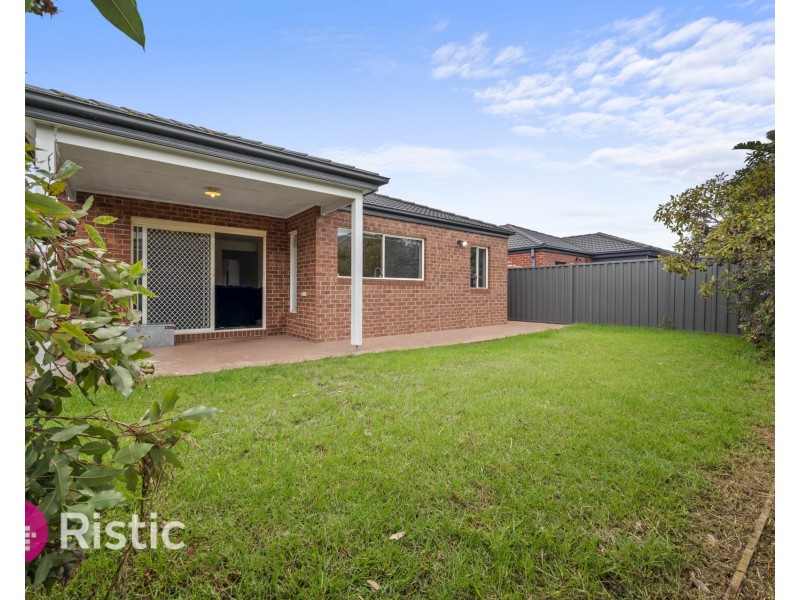 12 Risdon Chase, Wollert VIC 3750