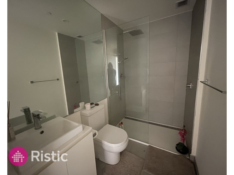 210/24 Oleander Drive, Mill Park VIC 3082