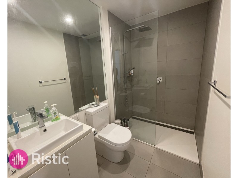 210/24 Oleander Drive, Mill Park VIC 3082