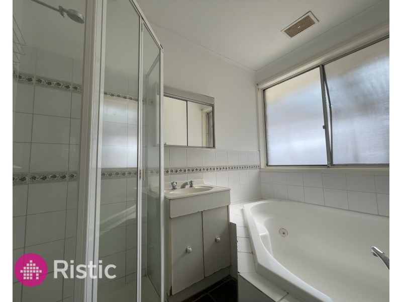 19 Savannah Crescent, Epping VIC 3076