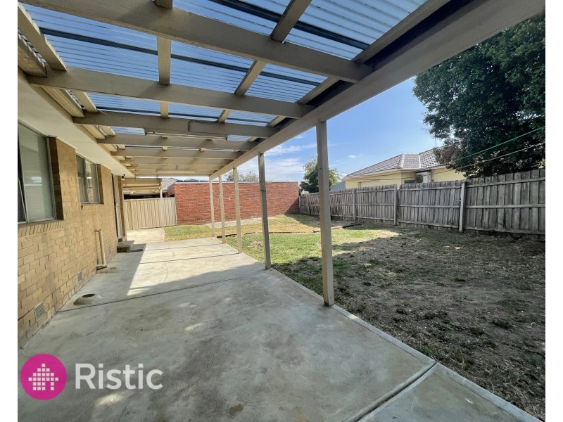 19 Savannah Crescent, Epping VIC 3076
