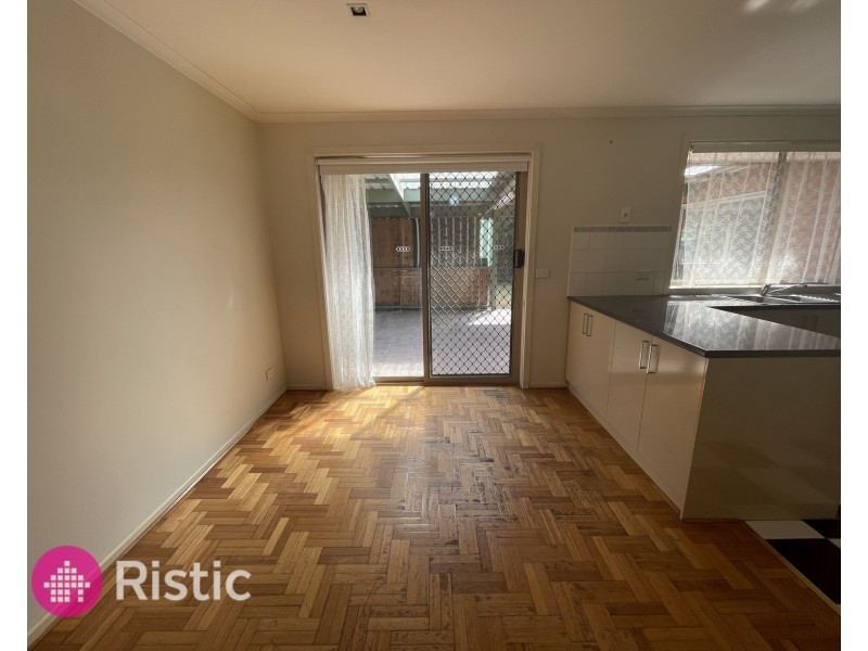 2 Westleigh Court, Mill Park VIC 3082