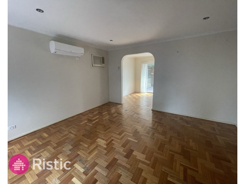 2 Westleigh Court, Mill Park VIC 3082