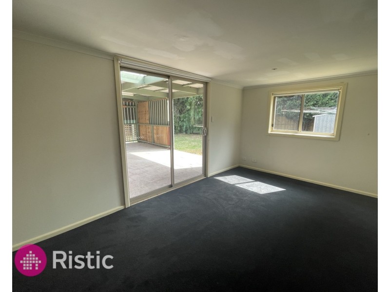 2 Westleigh Court, Mill Park VIC 3082