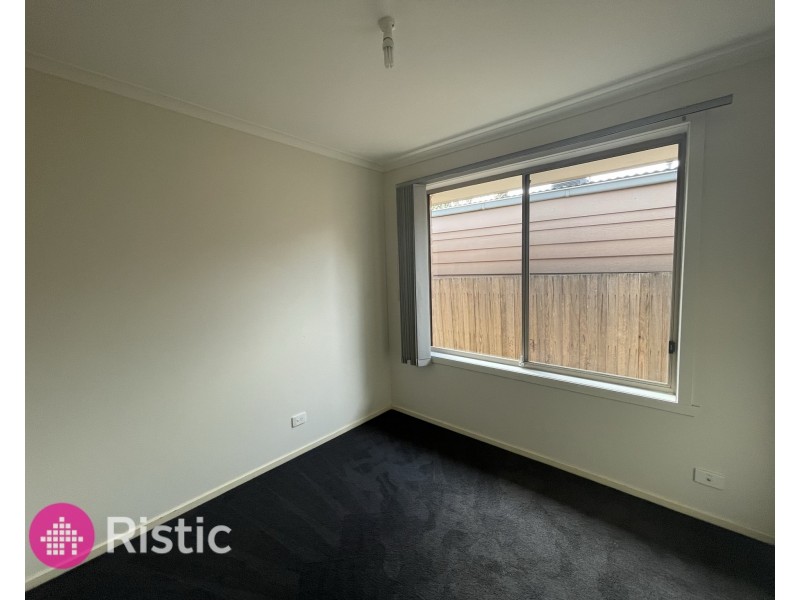 2 Westleigh Court, Mill Park VIC 3082