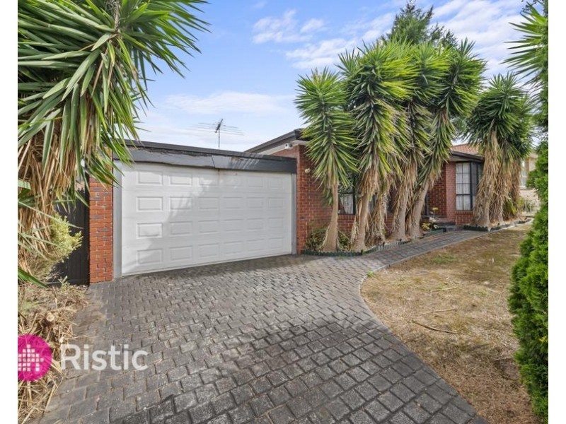 68 Woolnough Drive, Mill Park VIC 3082
