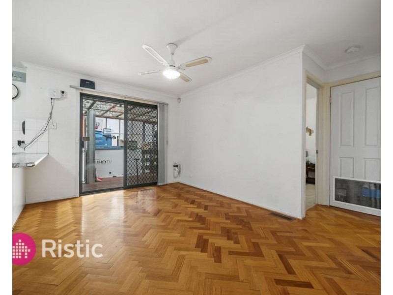 68 Woolnough Drive, Mill Park VIC 3082