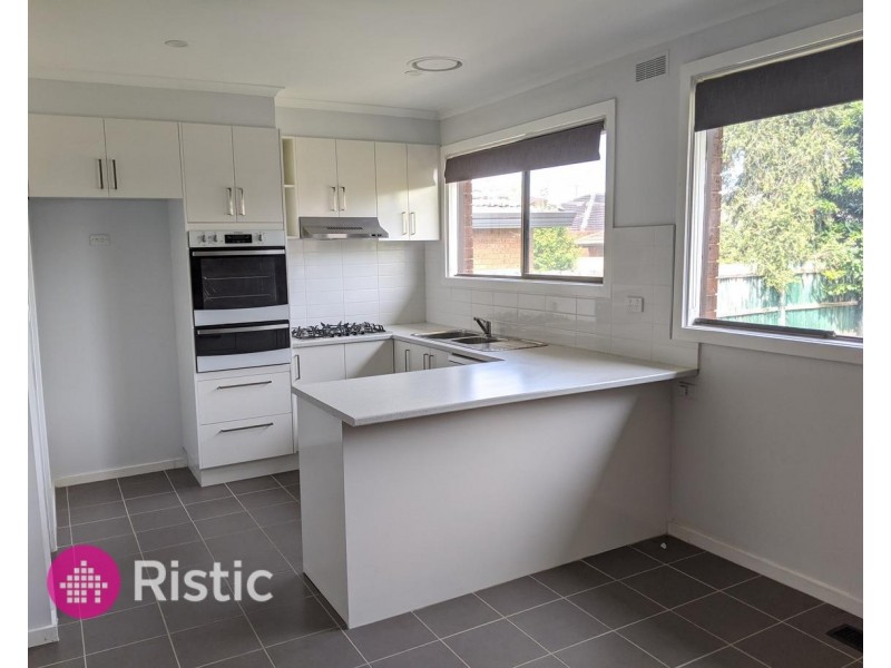 17 Severn Street, Epping VIC 3076