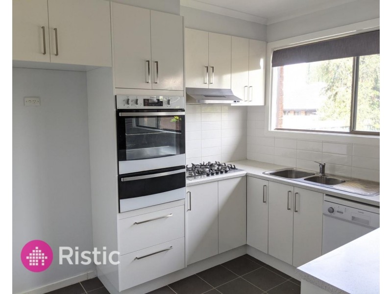 17 Severn Street, Epping VIC 3076