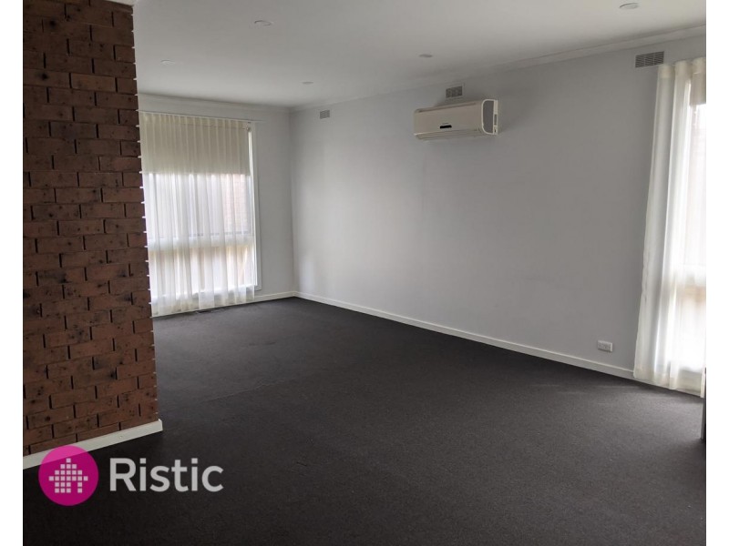 17 Severn Street, Epping VIC 3076