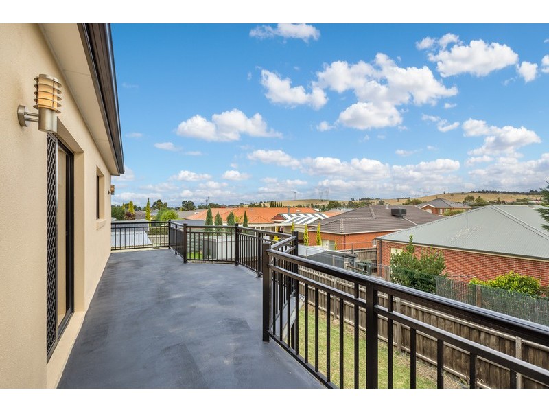 9 Galette Place, South Morang VIC 3752