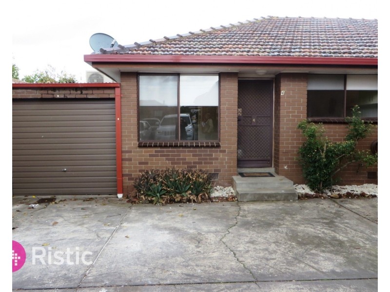 4/35 Allenby Avenue, Reservoir VIC 3073