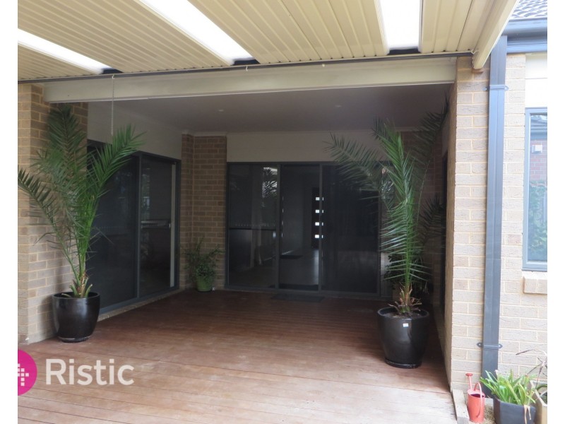 16 Carriageway Pass, Mernda VIC 3754
