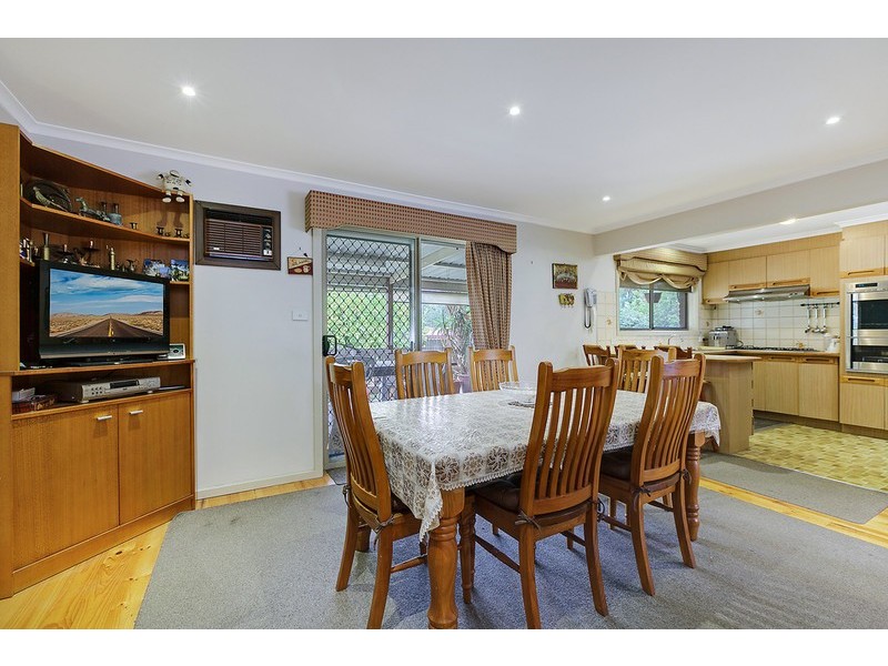 1 Meadow Glen Drive, Epping VIC 3076