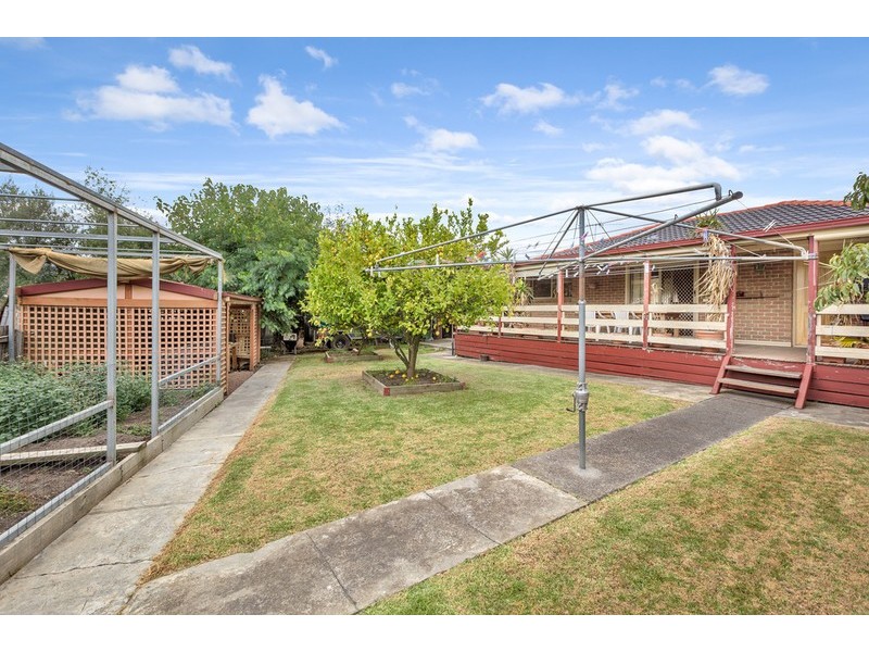 1 Meadow Glen Drive, Epping VIC 3076
