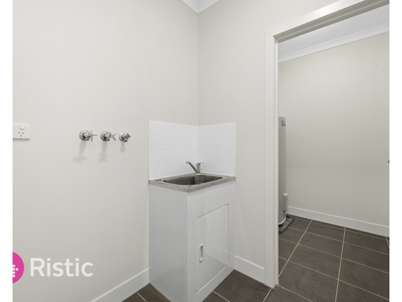 227/1 Jarama Boulevard, Epping VIC 3076