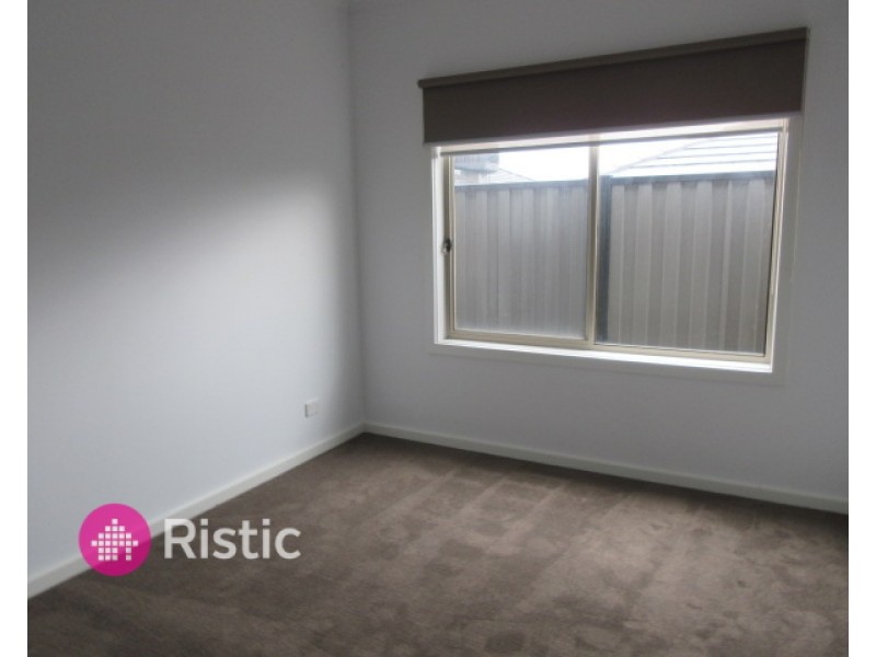 9 Ramicorn Way, Mernda VIC 3754
