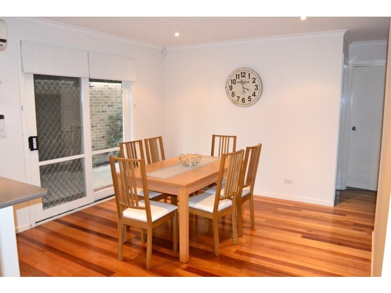 1/5 Windeatt Close, Mill Park VIC 3082