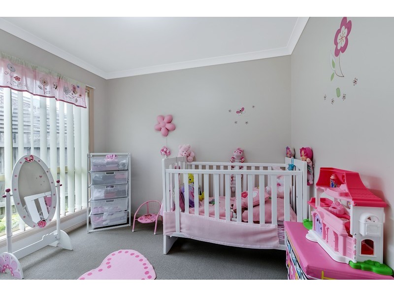 28 Oldfield Place, Epping VIC 3076