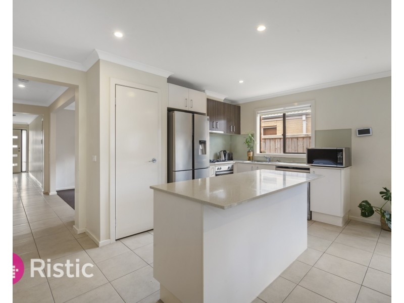 18 Hatfield Drive, Mernda VIC 3754