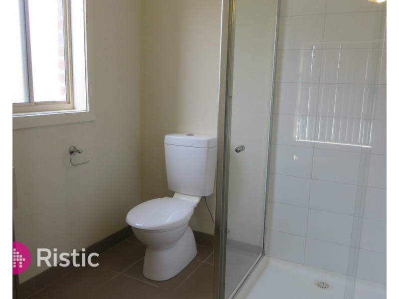 6 Birkdale Road, Doreen VIC 3754