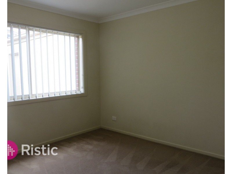 6 Birkdale Road, Doreen VIC 3754