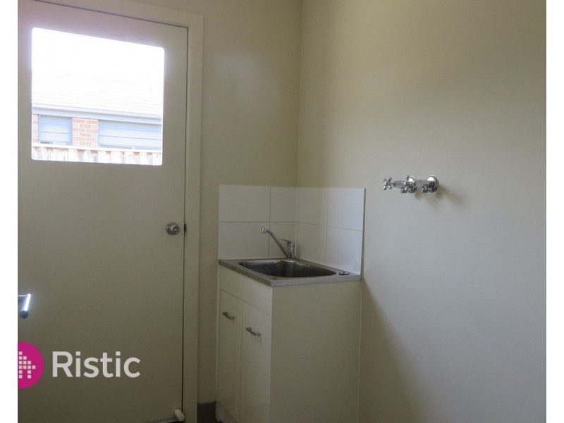 6 Birkdale Road, Doreen VIC 3754