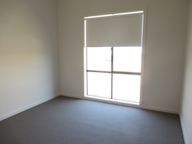 13 Abloom View, Mickleham VIC 3064