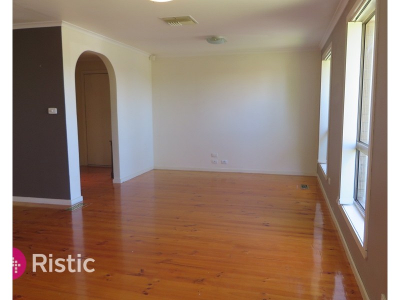 74 McDonalds Road, Epping VIC 3076