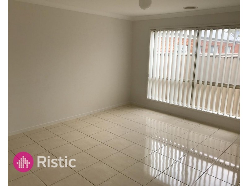 19 Keating Street, Pakenham VIC 3810