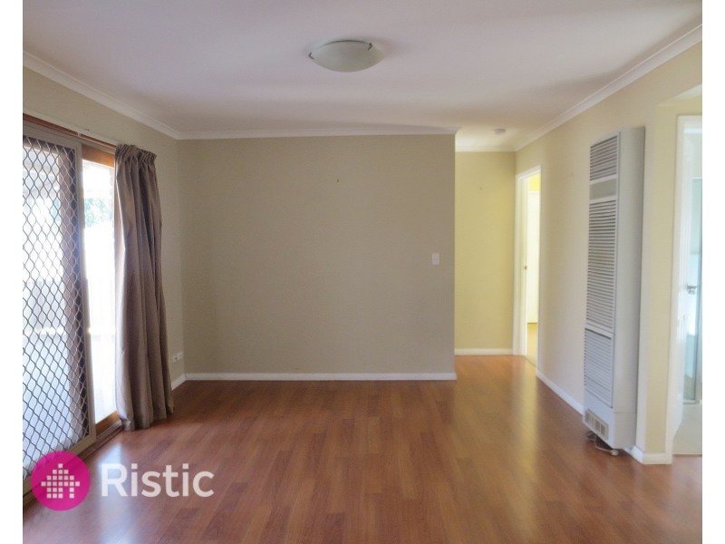 3 Senior Close, Mill Park VIC 3082