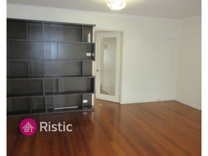 18 Darebin Drive, Thomastown VIC 3074