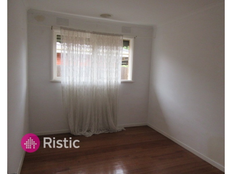 18 Darebin Drive, Thomastown VIC 3074