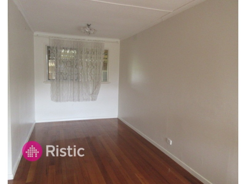 18 Darebin Drive, Thomastown VIC 3074