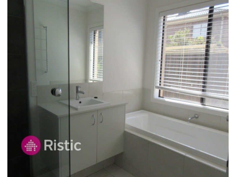 20 Basken Drive, South Morang VIC 3752