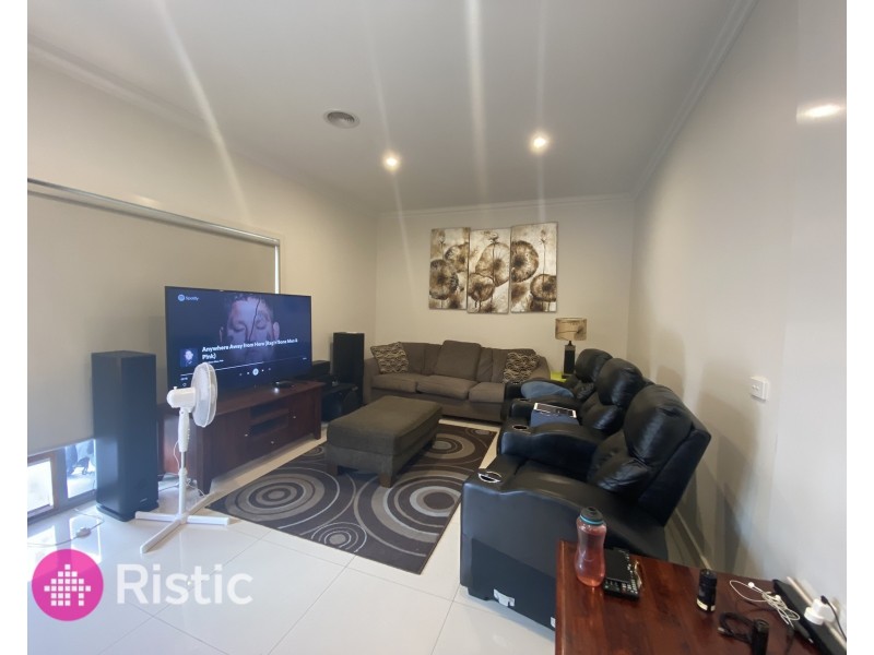 13/37 Gordons Road, South Morang VIC 3752