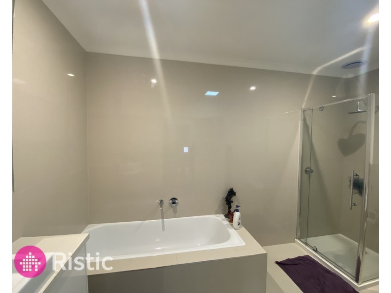 13/37 Gordons Road, South Morang VIC 3752