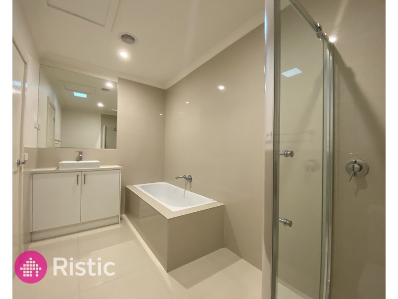 13/37 Gordons Road, South Morang VIC 3752