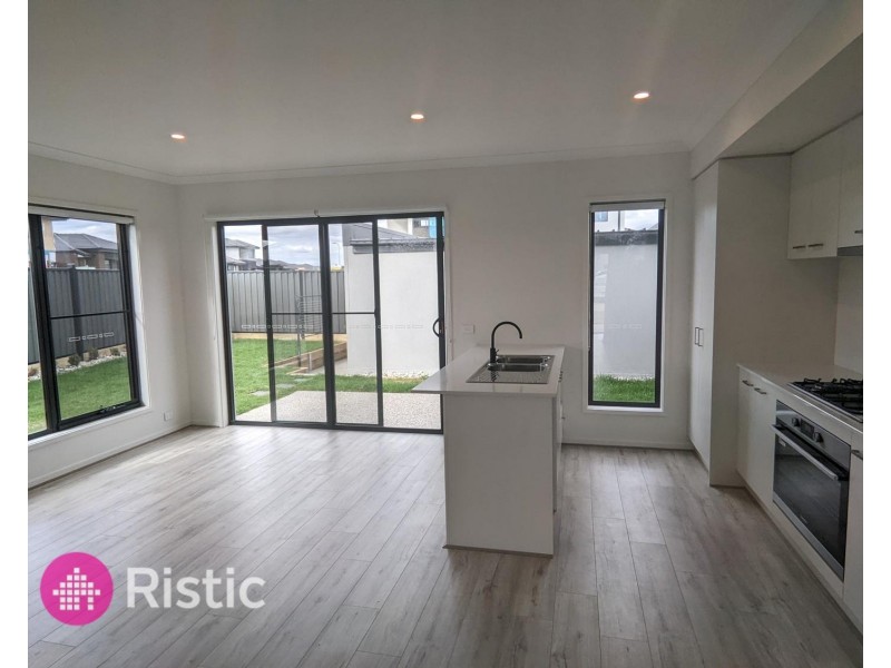 35 Sumar Drive, Craigieburn VIC 3064