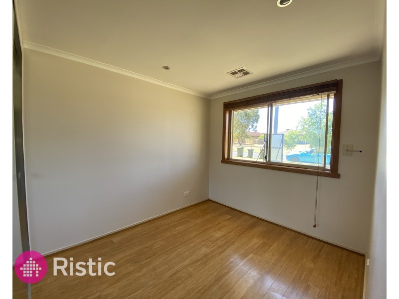 68 Pandora Avenue, Thomastown VIC 3074