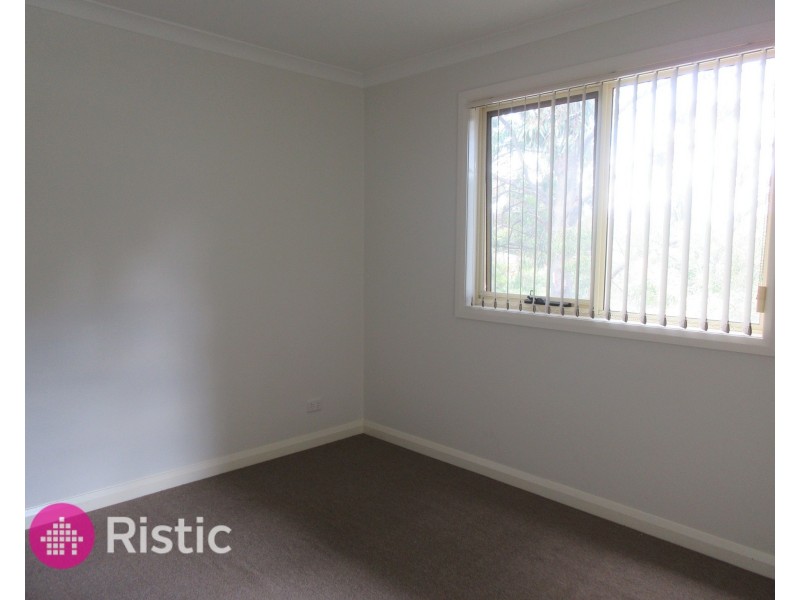 2/11 Payne Place, South Morang VIC 3752